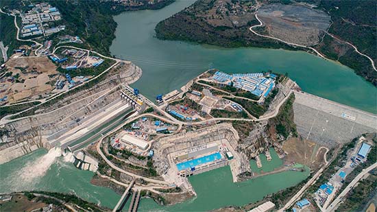 卡洛特水電站為巴基斯坦帶來了清潔的能源和可持續(xù)發(fā)展機(jī)遇。（三峽集團(tuán)供圖）
